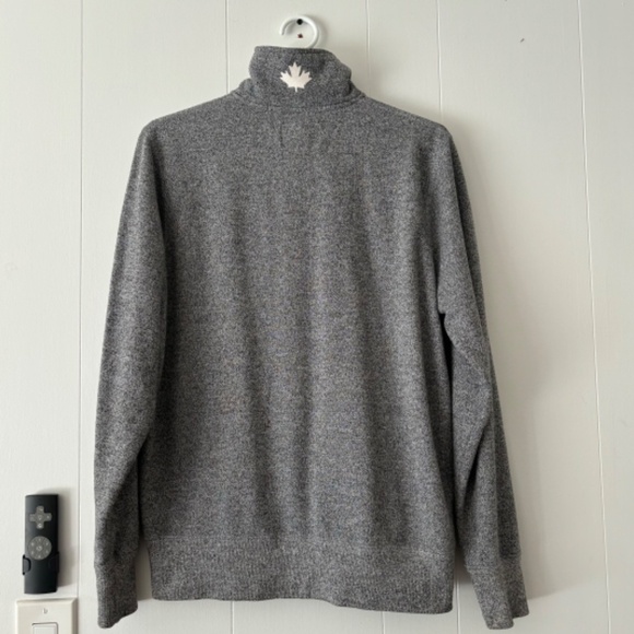 Roots salt and pepper 1/4 zip sweatshirt size L - Picture 2 of 9